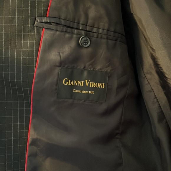 Gianni Vironi Suit - Picture 6 of 10